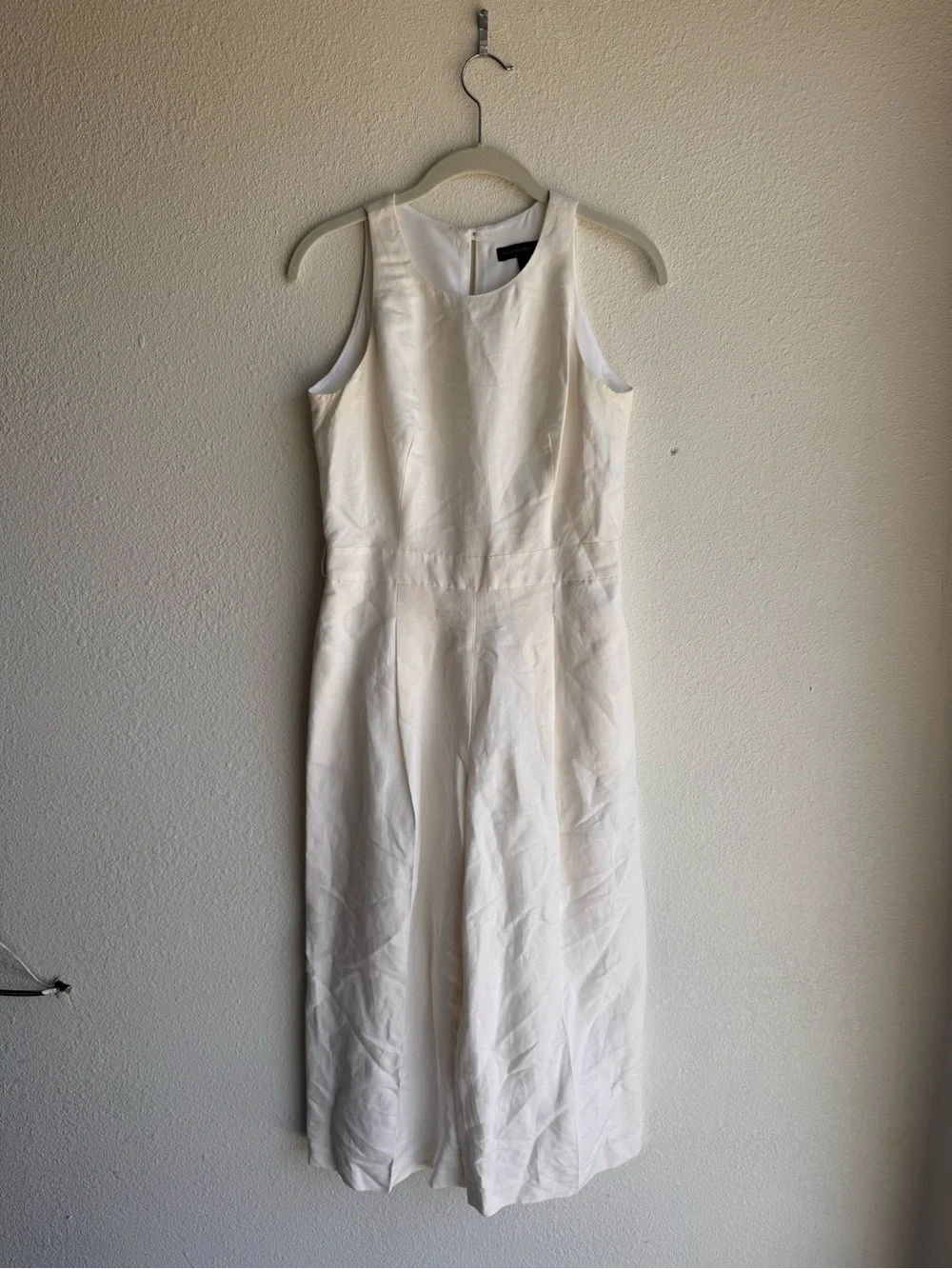 Banana Republic White Linen Sleeveless cropped wide leg Jumpsuit size 2P